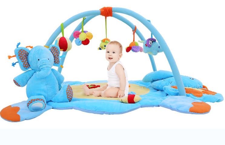 Salle de sport pour bébé avec tapis éléphant